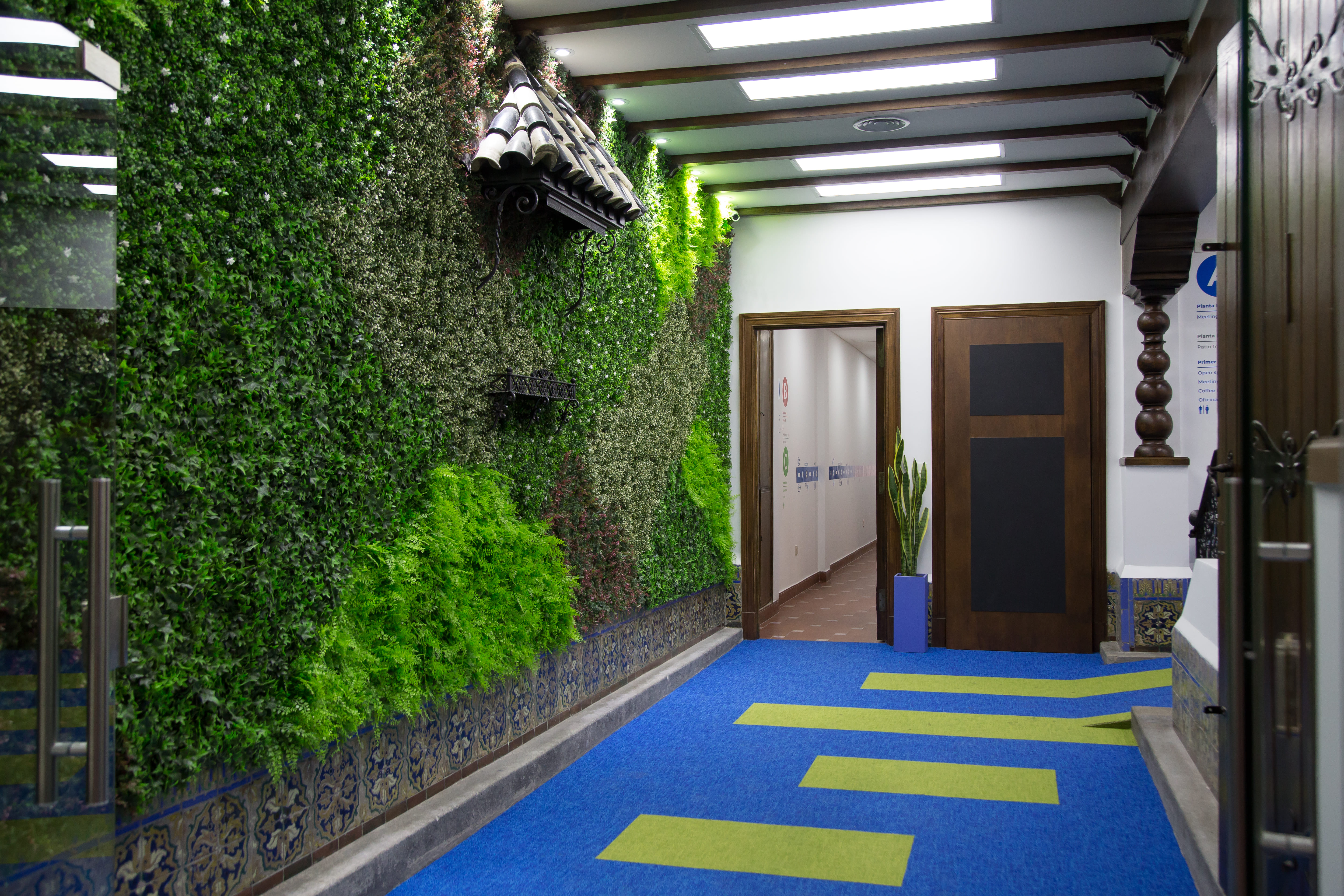 Working & Co - Paraguay